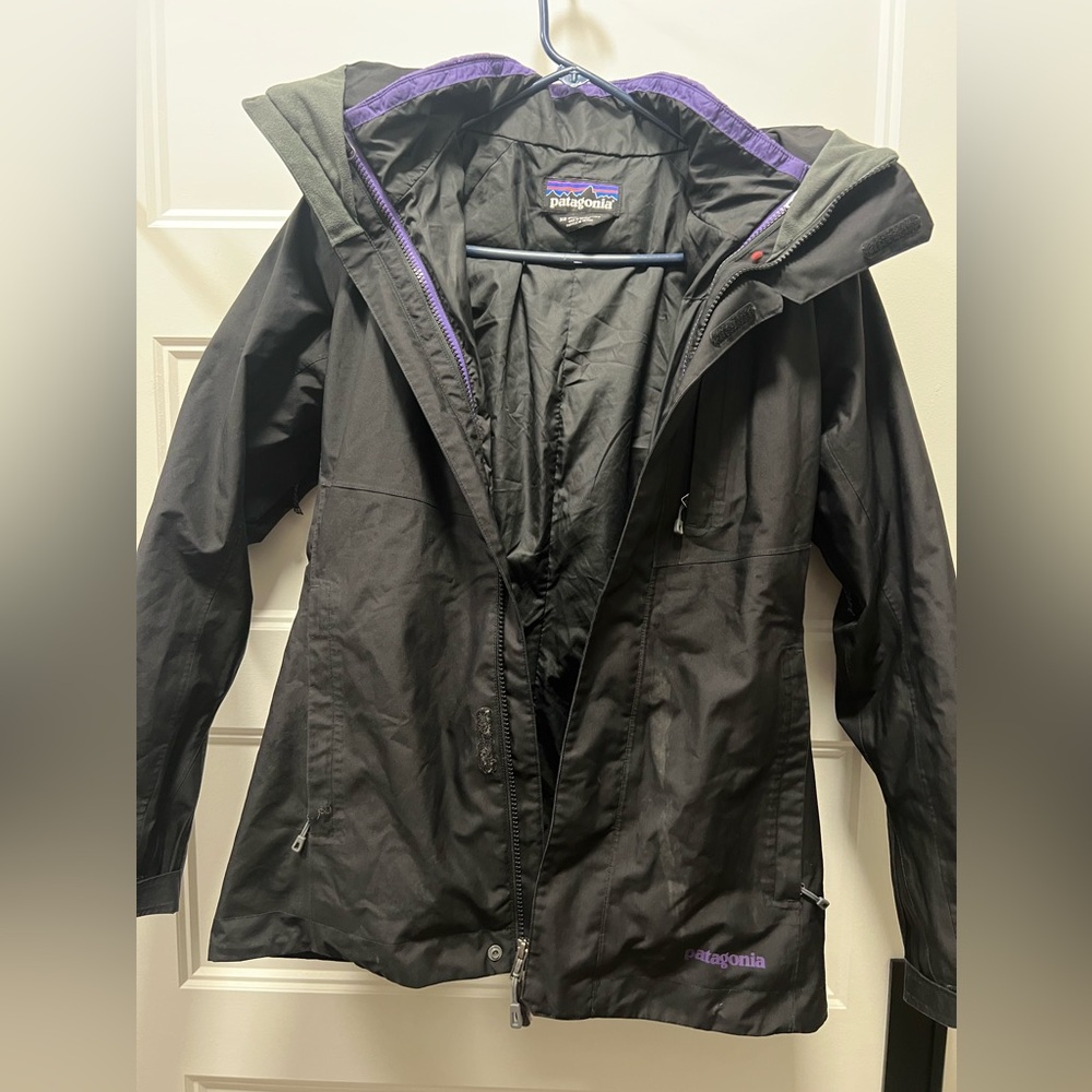 Patagonia 2 in 1 puffer and waterproof jacket.